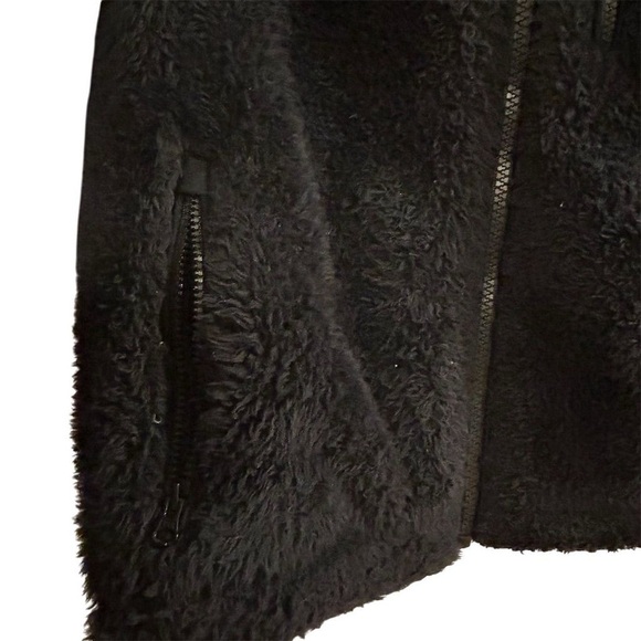 Uniqlo Kids Sherpa Fleece Hooded Jacket Black Size 7-8 Winter Warm Zip - Picture 4 of 9